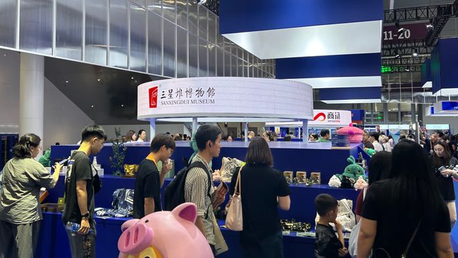 、三星堆文创亮相深圳文博会！AG真人平台火爆！罗江非遗(图3)